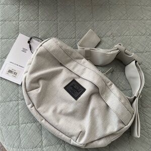 Herschel Supply Company Women's Light Gray Crossbody Bag